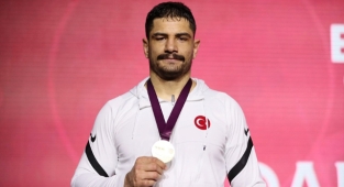 TAHA AKGÜL, 9. KEZ AVRUPA ŞAMPİYONU
