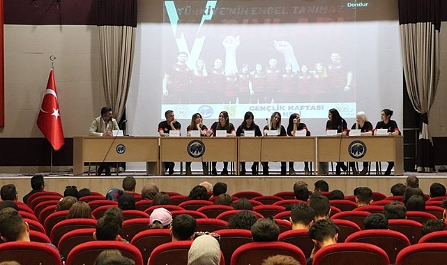 TÜRKİYE’NİN ENGEL TANIMAZ KADINLARI GENÇLERLE BULUŞTU
