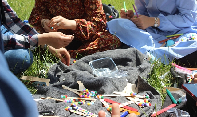 DİYARBAKIR KÖY OKULLARI YARARINA KERMES DÜZENLENDİ