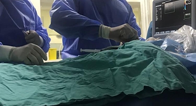 İLK KEZ ÇOCUK HASTAYA KALP ANJİYOSU YAPILDI