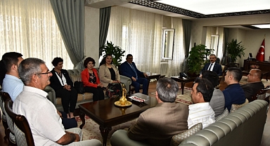 İYİ PARTİ ZİYARETLERDE BULUNDU