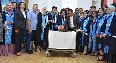 Karaman Güzel Sanatlar Lisesi Öğrencileri Hüznü ve Sevinci Aynı Anda Yaşadılar