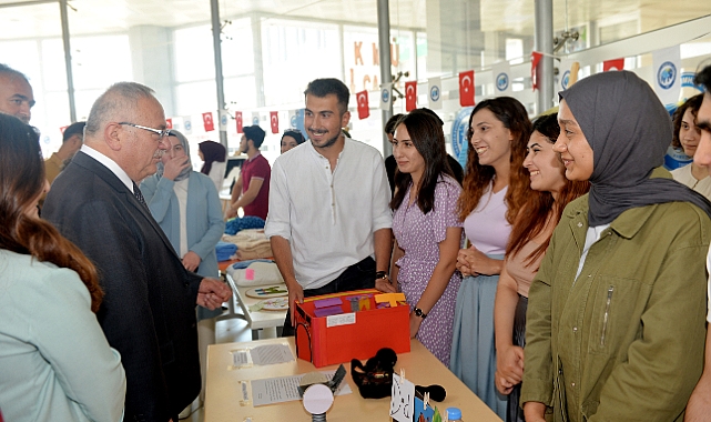 KMÜ’DE 'SAĞLIK ELİMİZDE' SERGİSİ AÇILDI