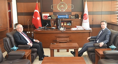 AK'TAN CUMHURİYET BAŞSAVCISINA HAYIRLI OLSUN ZİYARETİ
