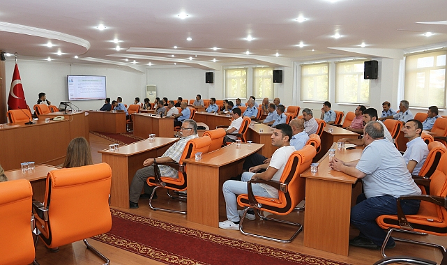 BELEDİYE PERSONELİNE UYUŞTURUCU İLE MÜCADELE SEMİNERİ