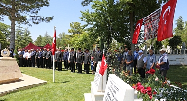 ŞEHİTLİK ZİYARET EDİLDİ