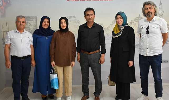 İl Müdürü Çalışkan Beril Arı'yı Tebrik Etti