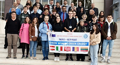 Gençler, Yeşil Bir Dünya İçin Kolları Sıvadı