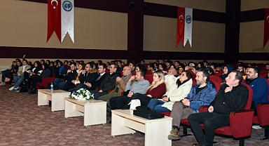 BİZ BİZE TİYATRO TOPLULUĞUNDAN ‘DOĞAÇLAMA’ ETKİNLİK