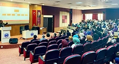 Diyanet hizmetleri üniversitede tanıtıldı