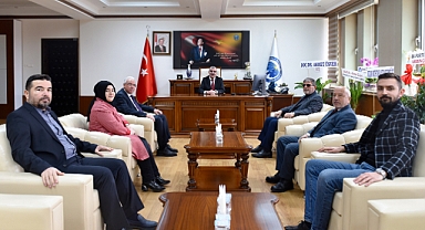 AK PARTİ İL BAŞKANI ÇAĞLAYAN REKTÖR GAVGALI’YA YENİ GÖREVİNDE BAŞARILAR DİLEDİ