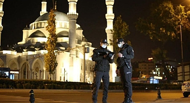 EGM: 73 Bin 243 Personel İle Deprem Bölgesindeyiz