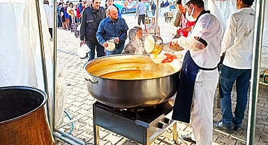 KMÜ AŞEVİ DEPREM BÖLGESİNDE HİZMET VERMEYE DEVAM EDİYOR