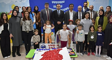 Minik Öğrenciler Sergileri İle Sıfır Atık Günü'ne Dikkat Çekti