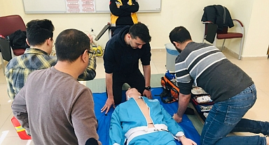 112 Personeline Yetişkinlerde İleri Yaşam Desteği (İLYAD) Eğitimi Verildi