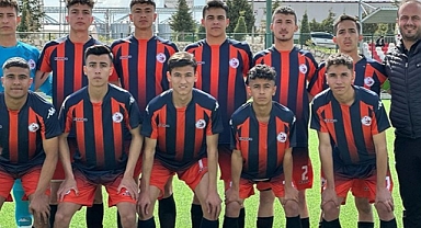 GENÇ ERKEKLER FUTBOLDA YARI FİNALİSTLER BELLİ OLDU