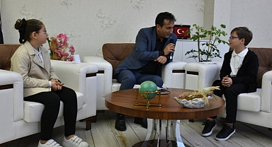Öğrenciler Sordu, İl Müdürü Çalışkan Yanıtladı