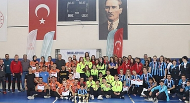 OKUL SPORLARI BEDENSEL ENGELLİLER OTURARAK VOLEYBOL TÜRKİYE ŞAMPİYONASI SONA ERDİ