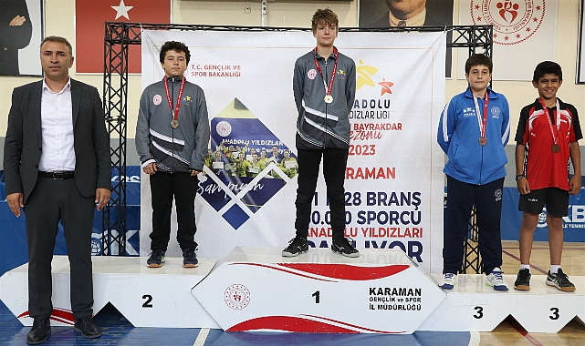 ANALİG MASA TENİSİ’NDE YARI FİNALİSTLER BELLİ OLDU