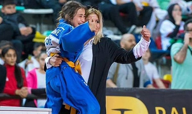 İLK KEZ KATILDIĞI ULUSAL ŞAMPİYONADA TÜRKİYE ÜÇÜNCÜSÜ OLDU