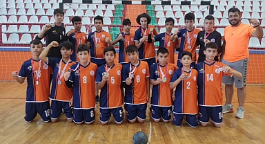 KARAMAN ANALİG ERKEK HENTBOL TAKIMI YARI FİNALDE