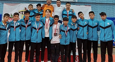 KARAMAN ANALİG GÜREŞ TAKIM FİNAL BİLETİNİ KAPTI