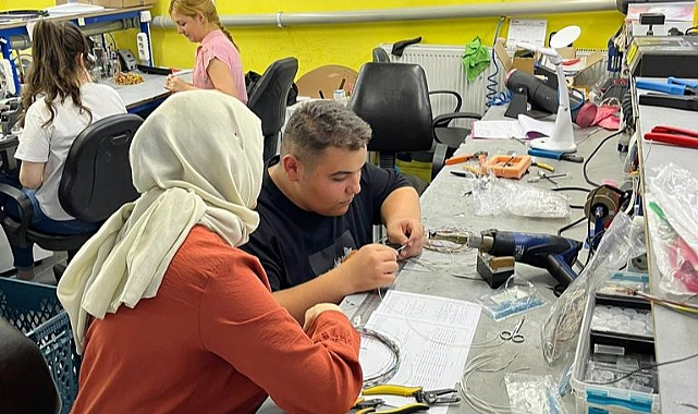 Mesleki ve Teknik Anadolu Liseleri Yeni Bölümlerle Güçleniyor