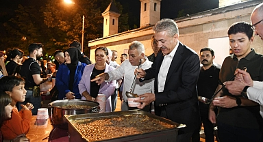 Vatandaşa Aşure İkramında Bulunuldu