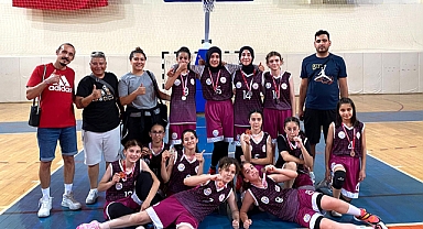 KARAMAN ANALİG KIZ BASKETBOL TAKIMI YARI FİNALDE
