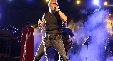 KARAMANLILAR KIRAÇ KONSERİ İLE COŞTU