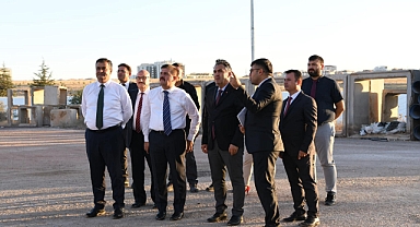 Vali H. Engin Sarıibrahim Aktekke Millet Bahçesini ve İl Özel İdaresini Ziyaret Etti