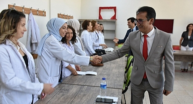 Çalışkan, “Beyaz, öğretmenlerimize çok yakıştı”