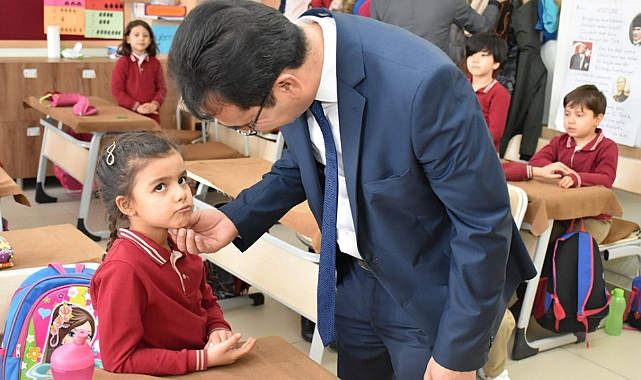 Çalışkan, “Türkiye Yüzyılı vizyonu çerçevesinde 2023-2024 eğitim öğretim yılına yeni hedeflerle, yeni umutlarla başlıyoruz.”