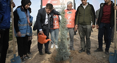 Cumhuriyetinin 100. Yılı Dolayısıyla Fidan Dikim Programı Düzenlendi