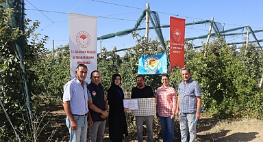 ELMA ÜRETİCİLERİNE MAVİ SERTİFİKALARI VERİLDİ