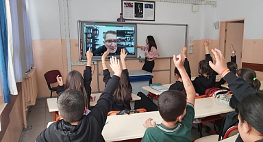İLÇEDEKİ ÖĞRENCİLER NASA’DAKİ TÜRK BİLİM İNSANIYLA BULUŞTU