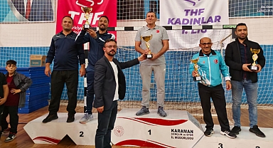 KARAMAN’DA 100. YIL CUMHURİYET KUPASI GÜREŞ MÜSABAKALARI NEFES KESTİ