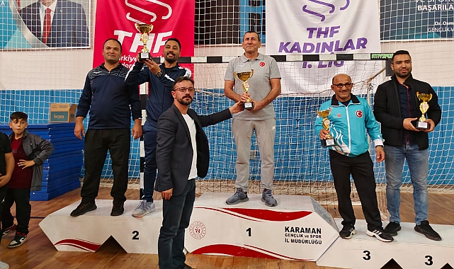 KARAMAN’DA 100. YIL CUMHURİYET KUPASI GÜREŞ MÜSABAKALARI NEFES KESTİ