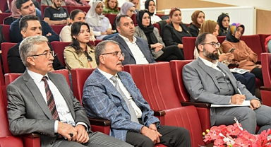 KMÜ’DE 'FARKLI YÖNLERİYLE HELAL GIDA' KONULU PANEL DÜZENLENDİ