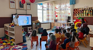 Ağız ve Diş Sağlığı Haftası Kapsamında Öğrenci ve Öğretmenlere Eğitim Verildi