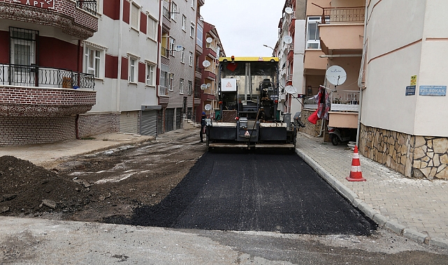 ASFALT VE PARK ÇALIŞMALARI DEVAM EDİYOR