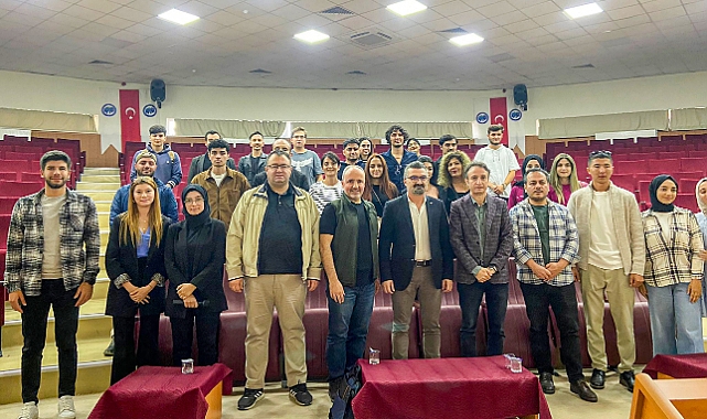 KMÜ’DE ‘CUMHURİYETİMİZİN 100. YILI’ KONULU KONFERANS