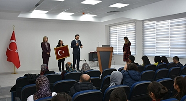 Şehit Öğretmen Ahmet Sarı, İsminin Verildiği Okulda Dualarla Anıldı