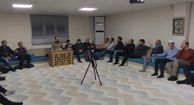 Bilgeder Gençlik Merkezinde her ay düzenli olarak devam eden veli buluşmaları kapsamında buluşma gerçekleşti