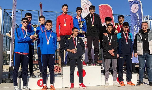 KARAMAN ATLETİZM TAKIMI TÜRKİYE FİNALLERİNDE