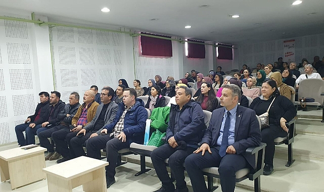 Karaman BİLSEM’de 75 Eğitimciye Araştırma Projeleri Hazırlama Semineri Verildi