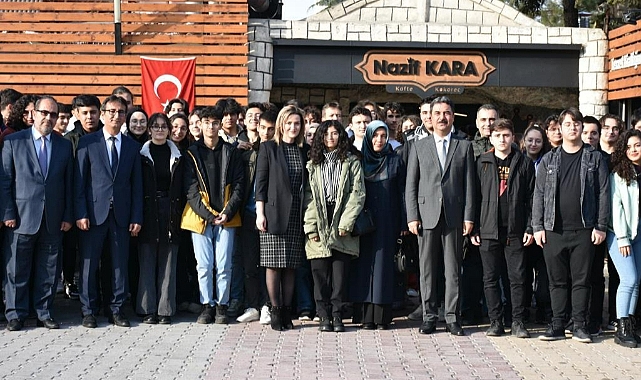 İl Müdürü Mehmet Çalışkan, Gençlerle Kahvaltıda Buluştu