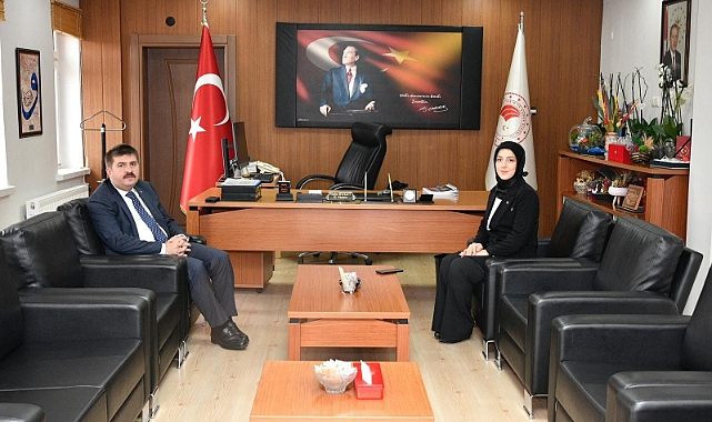 Vali kurum ziyaretleri çerçevesinde İl Tarım ve Orman Müdürlüğünü ziyaret etti.