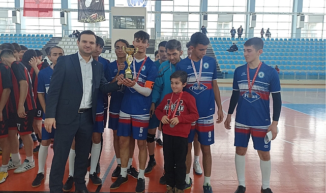 FUTSAL’DA ŞAMPİYON BELLİ OLDU