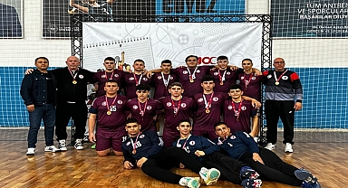 HENTBOL’DA FİNALİSTLER BELLİ OLDU